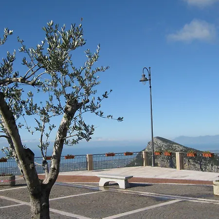 Cilento Couette-café 3*